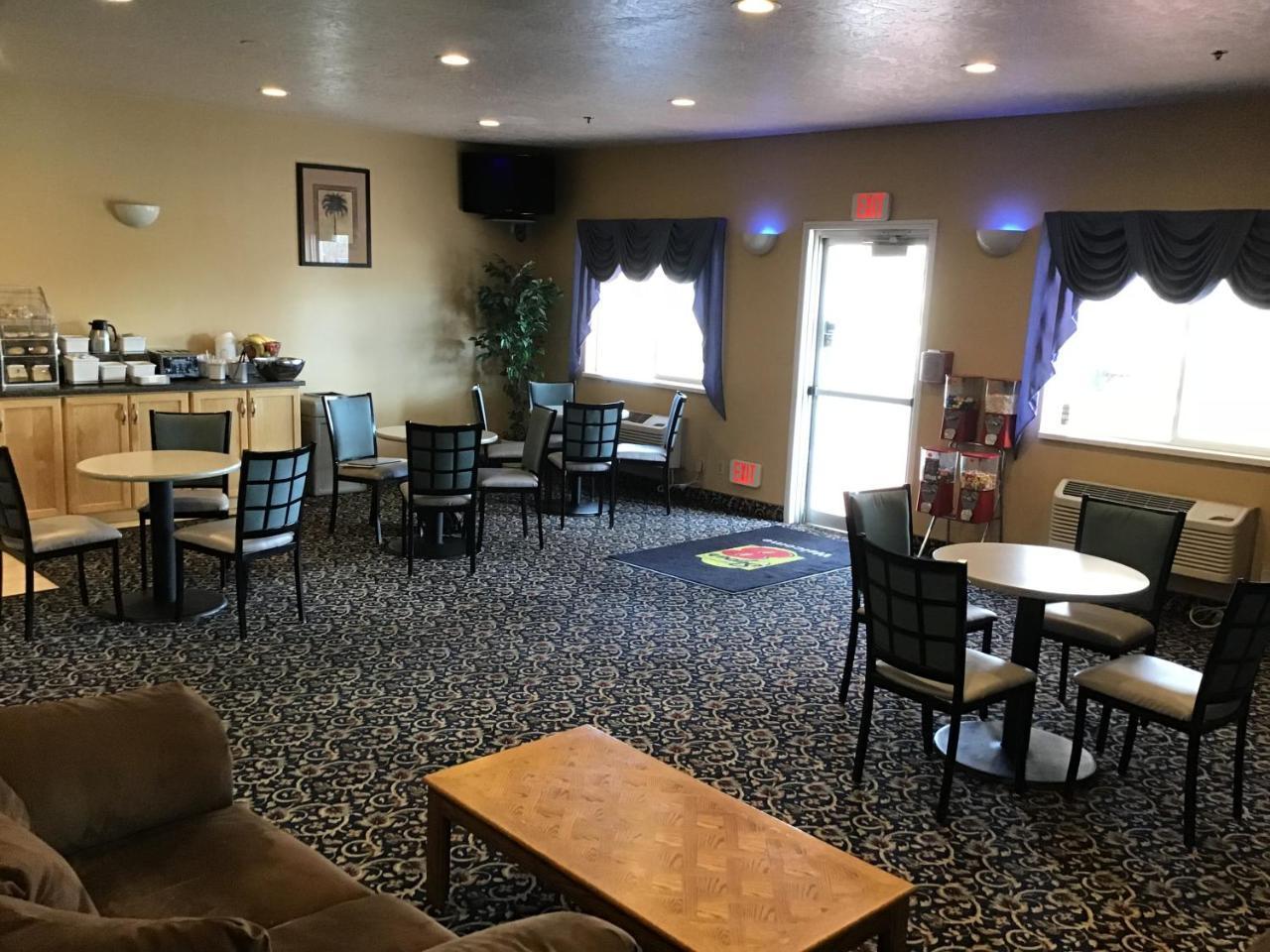 Super 8 By Wyndham Vernal Ut Exterior photo